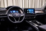 New 2025 Volkswagen Atlas SE image 2