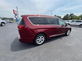 Used 2017 Chrysler Pacifica Touring-L Plus image 4