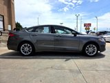 Used 2019 Ford Fusion SE image 4