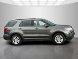 Used 2018 Ford Explorer XLT w/ Equipment Group 201A image 3