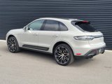Certified 2025 Porsche Macan image 3