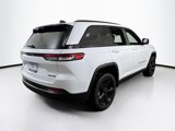 Used 2023 Jeep Grand Cherokee Limited w/ Luxury Tech Group II image 5