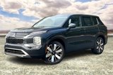 New 2025 Mitsubishi Outlander SE image 2
