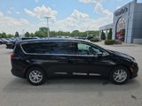 New 2026 Chrysler Pacifica Select image 6