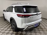 New 2025 Nissan Pathfinder Platinum image 6