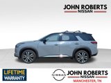 New 2025 Nissan Pathfinder Platinum image 2