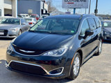 Used 2018 Chrysler Pacifica Touring-L image 4