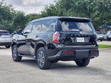 New 2025 Nissan Armada SL w/ Captain's Chari Seat Package image 4