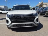 New 2025 Volkswagen Atlas Peak Edition SE image 3