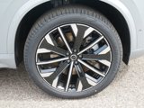 New 2025 Volvo XC90 T8 Plus image 4