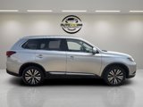 Used 2020 Mitsubishi Outlander SE image 3
