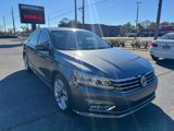 Used 2017 Volkswagen Passat 1.8T SE image 3