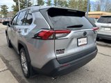 Used 2020 Toyota RAV4 XLE Premium image 5