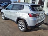New 2025 Jeep Compass Latitude image 5