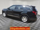Used 2018 Ford Explorer XLT w/ Equipment Group 201A image 3