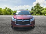Used 2015 Toyota Highlander LE image 2