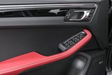 Used 2025 Porsche Macan image 5