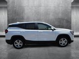 Used 2024 GMC Terrain SLE image 4