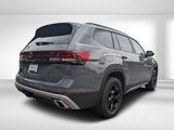 New 2025 Volkswagen Atlas Peak Edition SE image 4