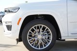 New 2025 Jeep Grand Cherokee Summit image 5