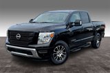 Used 2024 Nissan Titan SV w/ SV Convenience Package image 2
