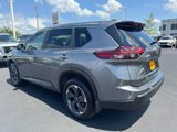 Used 2024 Nissan Rogue SV image 5
