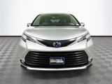 Certified 2025 Toyota Sienna XLE image 2
