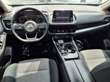 Used 2022 Nissan Rogue SV image 3