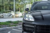 Used 2022 Porsche Cayenne Turbo image 5