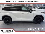 New 2025 Toyota Highlander XSE image 5
