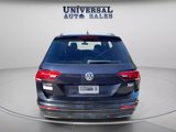 Used 2020 Volkswagen Tiguan SE R-Line image 5