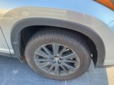 Used 2019 Toyota Highlander SE image 3