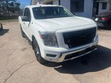 Used 2021 Nissan Titan SV w/ SV Convenience Package image 2