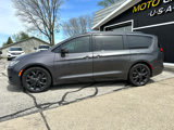 Used 2020 Chrysler Pacifica Limited image 2