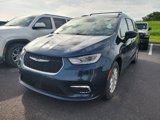 Used 2021 Chrysler Pacifica Touring-L image 3