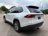 Used 2024 Toyota Grand Highlander Limited image 5