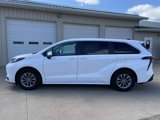 Used 2023 Toyota Sienna LE image 4
