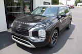 New 2025 Mitsubishi Outlander SEL image 3
