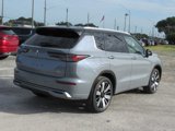 New 2025 Mitsubishi Outlander SEL image 3