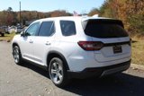New 2025 Honda Pilot EX-L image 3