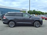 Used 2024 Lincoln Navigator Reserve image 2