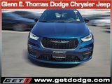 New 2025 Chrysler Pacifica Limited image 2
