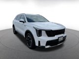 Used 2024 Kia Sorento S image 3