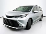 Used 2021 Toyota Sienna XLE image 2