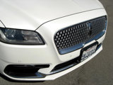 Used 2017 Lincoln Continental Premiere image 3