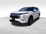 New 2025 Mitsubishi Outlander ES image 3