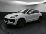 Certified 2024 Porsche Macan image 4