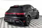 Certified 2025 Porsche Macan image 5