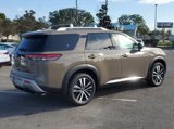 New 2025 Nissan Pathfinder Platinum image 4