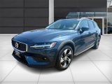 Used 2024 Volvo V60 B5 Cross Country Plus image 3